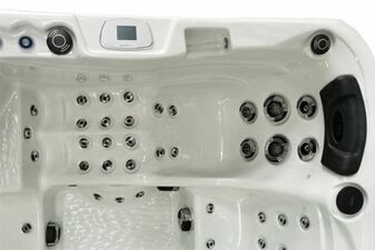 Hot Tub Infinity - 6 Person, 5 Seats, 1 Lounger - Hot tubs Portugal Algarve Online Shopping Site