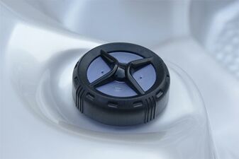 Hot Tub Trident - 5 Person, 3 Seats, 2 Lounge - Hot tubs Portugal Algarve Online Shopping Site