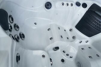 Hot Tub Kenya- 5 Person, 3 Seats, 2 Lounger - Hot tubs Portugal Algarve Online Shopping Site